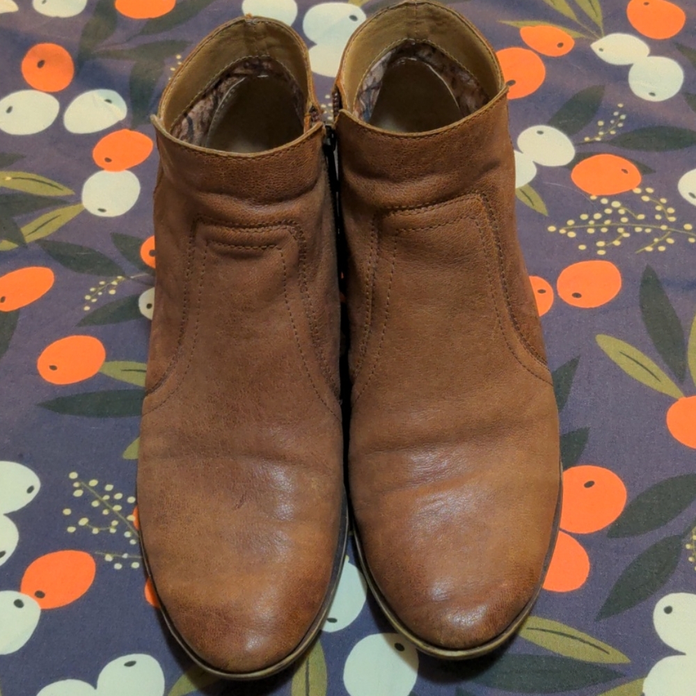 Lucky Brand Western-style Ankle Boots